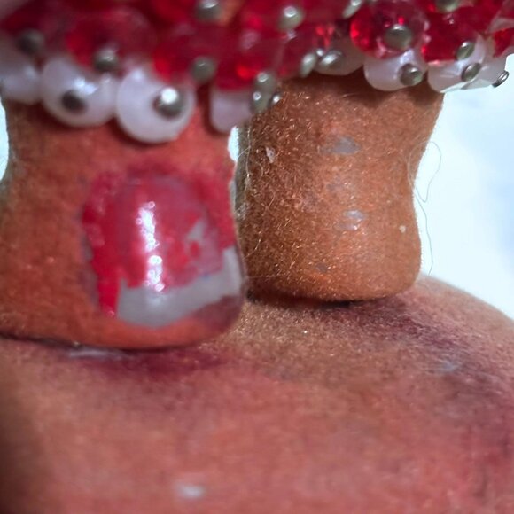 Vintage Beaded Santa & Mrs Claus Figurines – Hand-Pinned Sequins, Flocked Bases, - Picture 10 of 16